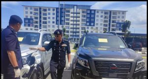 Polis