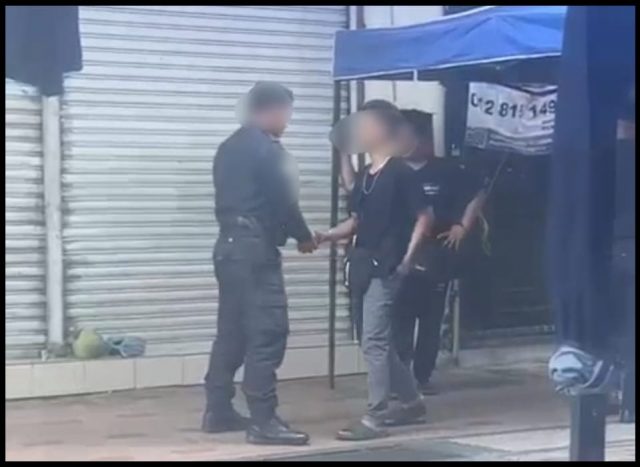 Polis