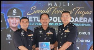 Polis