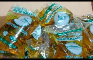 Lebih 400 Minyak Masak Peket Disumbat Dalam Kancil, Cuba Seludup Ke Thailand