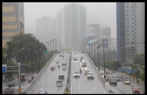 Kuala Lumpur Banjir, Sidang Parlimen Ditangguh 30 Minit
