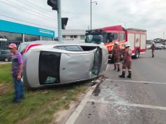 Vios Langgar Axia Sebelum Terbabas Sendiri di Jalan Pampang, Keningau