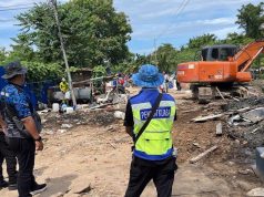 Seorang Roboh Rumah Sendiri, 38 Struktur Setinggan Likas Square Dirobohkan
